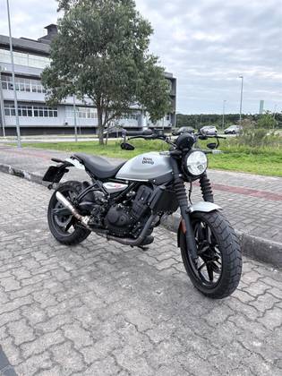 ROYAL ENFIELD GUERRILLA 450 
